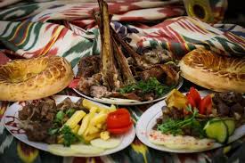 AL-TERMIZIY QADIMDAN YASHNAGAN DOYIRLARGA SAYOHAT!