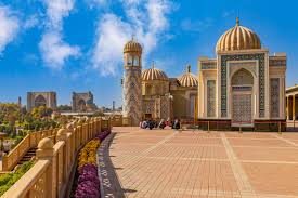 Samarqandning tarixiga va me'moriy  uziga xos bo'lgan ulkan binolariga sayohat.